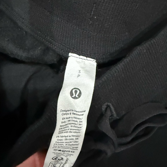 Lululemon Scuba Mid-Rise Wide-Leg Pant - Short - Picture 2 of 3